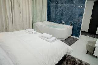 Luxury Jacuzzi Apt with AUC View - Il Cairo - 0
