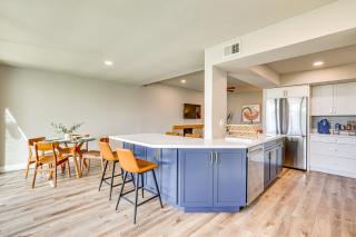 Outdoor Entertainment Space Home in Scottsdale - Scottsdale - 3