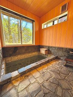 源泉掛け流し付き貸切別荘-Authentic private home with Private Kusatsu Onsen - THE HIDEOUT VILLA KUSATSU- - Kusatsu - 9