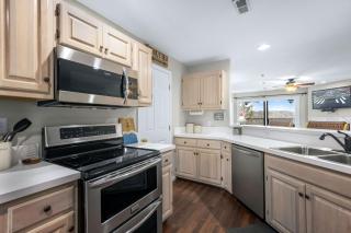 Family Lakefront Oasis - Picture Perfect Retreat - Kaiser - 6