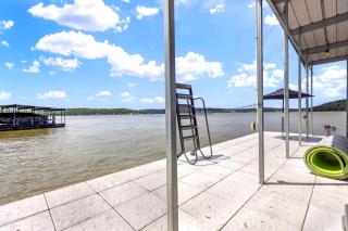 For the View - Great Location with Lakeside Launchpad - Gravois Mills - 8