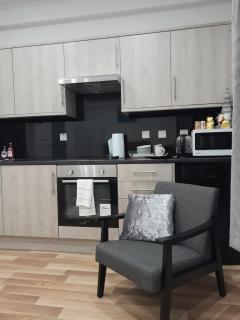 NOVO Holiday Homes - London - Hanwell - 5