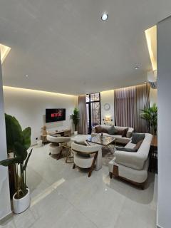 New, Spacious, Boho 3BR 140sqm Smart Entry Apartment with Private Terrace - 4