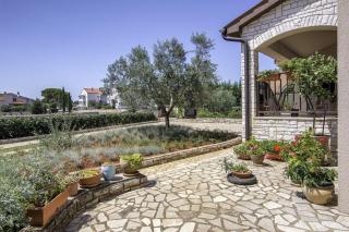 Apartments with parking spaces Valbandon, Fazana - 23745 - Fažana - 7