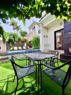 Pondok DEWI Villa - LEGIAN - 6 Bedroom Villa - Great Location - Legian - 6