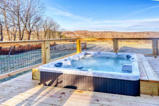 Picture Worthy Cabin with Hot Tub on 10 Private Acres - - 9