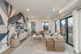 Hyve - Tropical Penthouse - Pool & Gym - 1