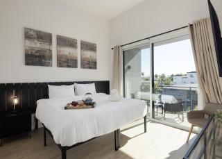 Apache - 4 Units - Hot Tub - Heart of Old Town - Scottsdale - 8