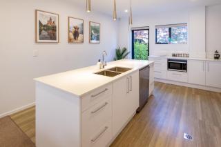 City Center Sanctuary - 2BR with Carpark - Christchurch - 7