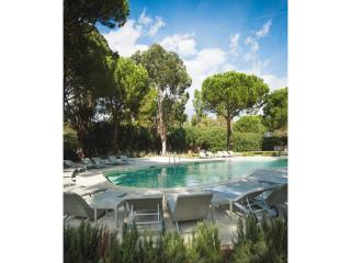 Modernes Studio mit gemeinschaftlichen Pool - 1