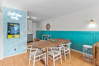 Hang Ten Hideaway, pool, Condo, Parking - 6 person max occupancy - Carolina Beach - 6