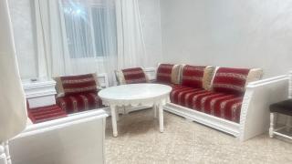 Magnifique maison famiiale moderne spacieuse de 150 m Avec de 3 chambres ,confortables et d un grand salon et terrasse, Idealement situee a 9 min du centre-ville elle se trouve à proximite de la route principale menant a l aeroport Berkane et Saidia - Oujda - 8
