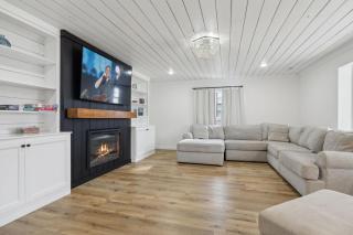 Fox Haven Retreat-Private Yard-Outdoor Adventure - 2