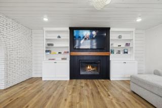 Fox Haven Retreat-Private Yard-Outdoor Adventure - 1