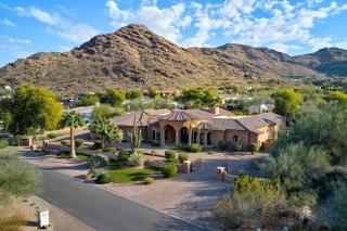 LUXE-Mountain Estate-Heated Pool-Paradise Valley - Scottsdale - 0