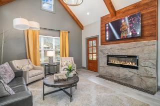 Gray Pearl- Single-Family Home -4 mins to Broadway - 8
