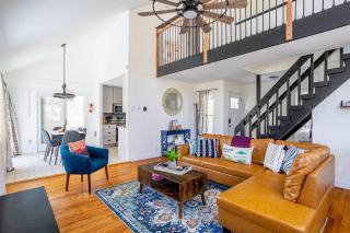 Cozy 3BD 2Minutes from Beach - East Stroudsburg - 2