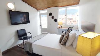 HABITACION 7 Acogedora baño y balcón privado - Bogotá - 2