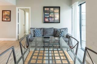 Amazing 2 Bedrooms Nex to Universal - 1