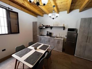 Antigua Central Casa or Loft King Beds Volcano View - Buen Rollo Escapes - Antigua Guatemala - 3
