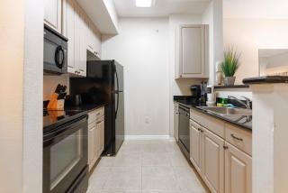 Amazing 1 Bedrooms 2 Miles from Universal - Orlando - 8