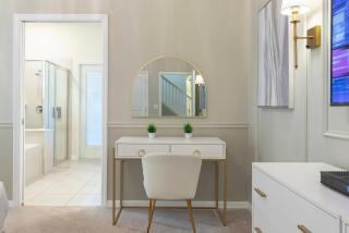 Brand NEW 10Bedrooms8 Baths At Windsor Island - 1