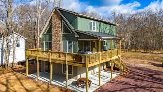 The Buckhorn Chalet Hot Tub Arcades 6 Bedroom Fire Place - Albrightsville - 0