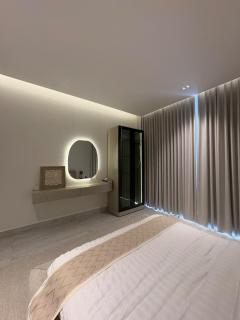 2 Bedrooms Luxury W Balcony near the sea - Dammam - 4