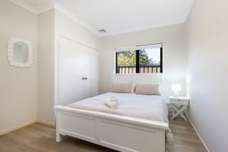 Water Lane - Swimming Pool - 4 Mins Walk to Bay - 1