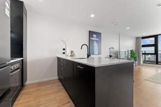 Modern Penthouse 3 Bed & 2 Bath-Skytower View-Pool - Auckland - 3