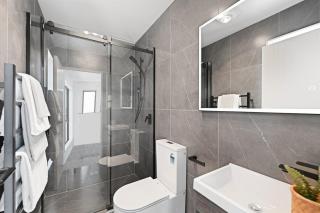 Beauty in Bayswater - New Build Luxury - Auckland - 6