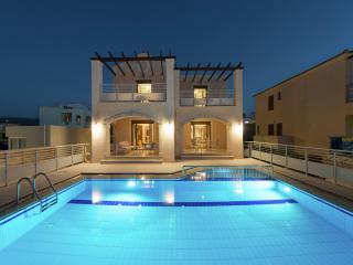 Villa in Rethimnon Crete with Private Pool - Kastellákia - 1