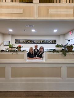 Historic Griffin Hotel - Griffin - 8