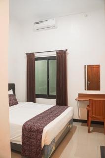 RR -2 Syariah Hotel SLG - - 4