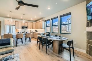 Flying Moose at Helling Circle 101 condo - Heber City - 2