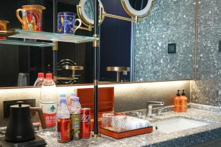 Arthur Hotel LiWan Coco Park Guangzhou-Free Shuttle Bus For Canton Fair By Paco Group - Canton - 1