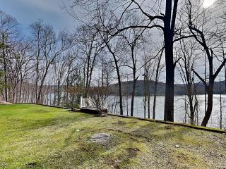 A Lakefront Paradise - McHenry - 9