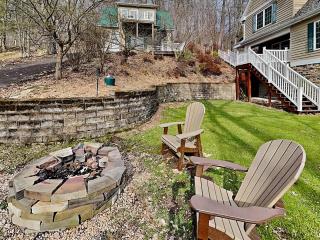 A Lakefront Paradise - 1