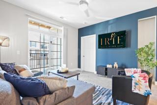 IRIE Living Homey Suite Grand Park King Bed Pool - Westfield - 3