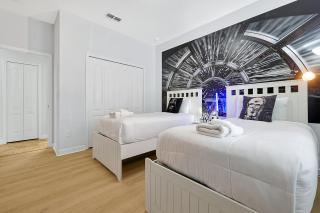 Private Pool & Hot Tub Themed Paradise Near Theme Parks - 5