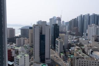 New Apt 34py 3min to Haeundae Beach LG StanbyMe & Styler Netflix & Sky Capsule - Busan - 7