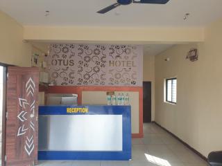Lotus Hotel - Phanda - 1