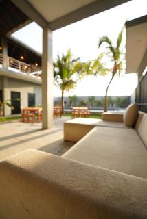 Goalie Beachfront Resort - 6