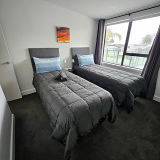Luxury Beach Escape - 6 Adams Ave Mt Maunganui - Mount Maunganui - 1