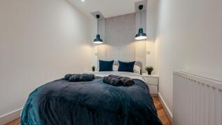 Central Apartment- Stunning Sea Views- 100m to Beach- Brand New for 2025- Sleeps 6 - Newquay - 9