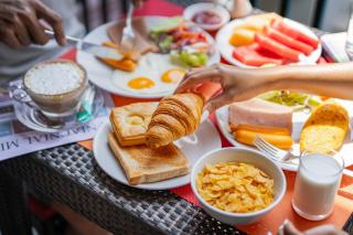 Citrus Patong Hotel by Compass Hospitality - Patong - 5