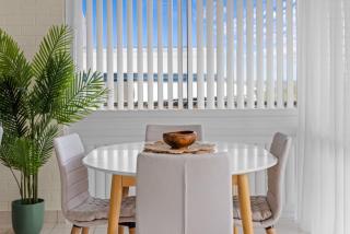 Bright 2-Bed Top-Floor Flat Near Moffat Beach - Caloundra - 7