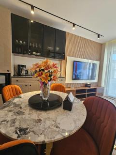 The Suite 41 - 5