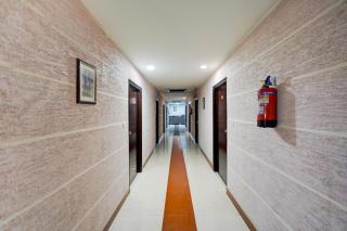 Super Collection O Awas Vikas Near Bus Stand Formerly Hotel Rivera - 6