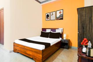 Hotel O Jagannatha Temple Paschim Dwar - 1